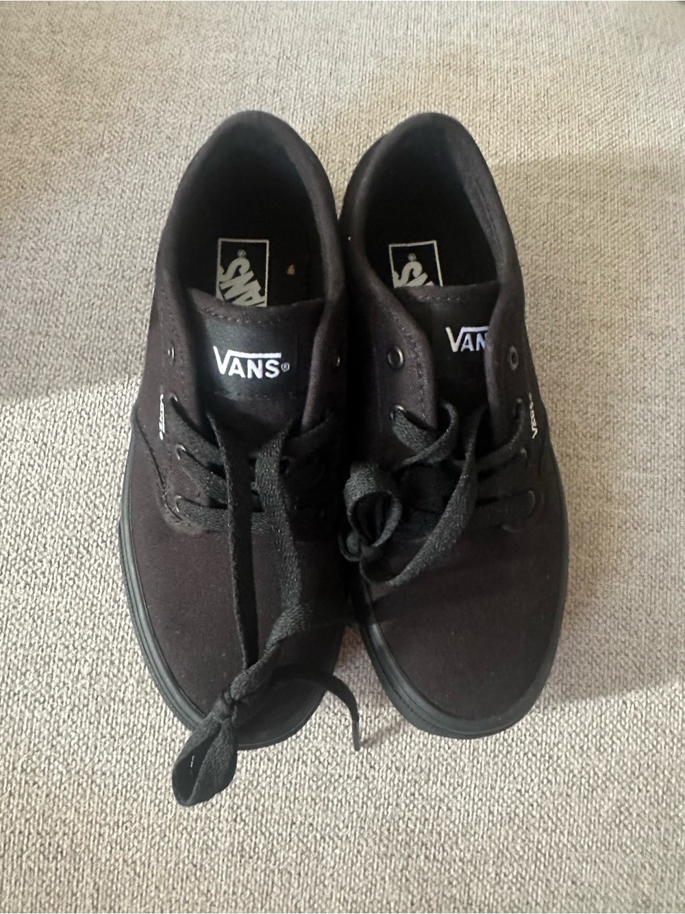 Brand New in box-Vans Boy’s Classic Black Atwood Canvas Sneakers size 1